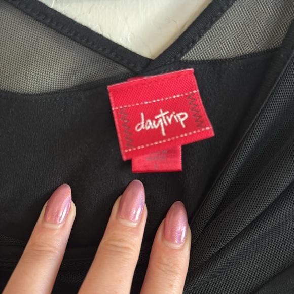 Ruffle Daytrip Top - Picture 3 of 6